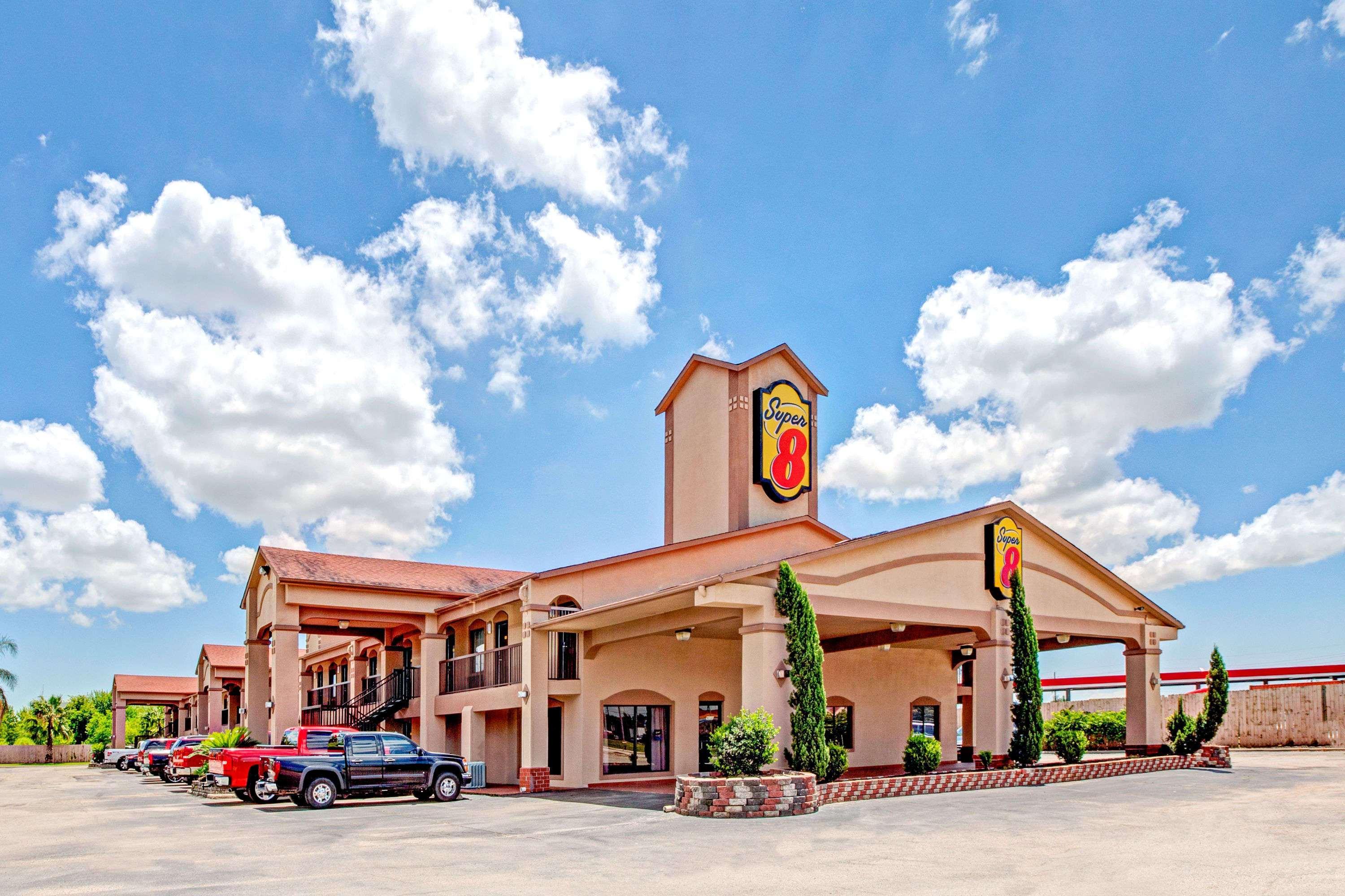 Hotel Super 8 By Wyndham Mont Belvieu - Baytown East Esterno foto